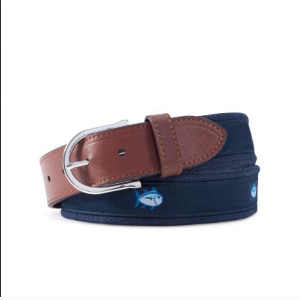 Southern Tide navy skipjack ribbon belt
